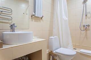 Отель Red Village Hotel Нур-Султан Люкс с кроватью размера «king-size»-8